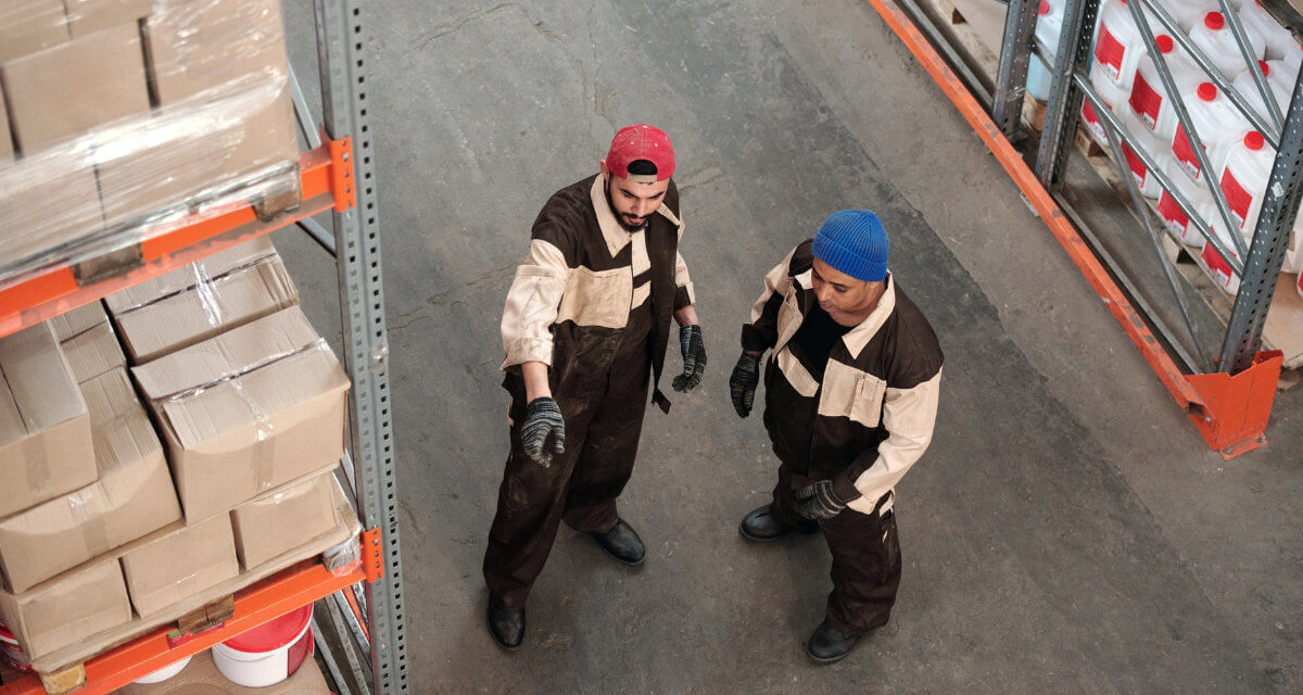 https://shahcargo.com/wp-content/uploads/2020/07/2-men-standing-in-a-warehouse-talking-4480798-1200x640.jpg